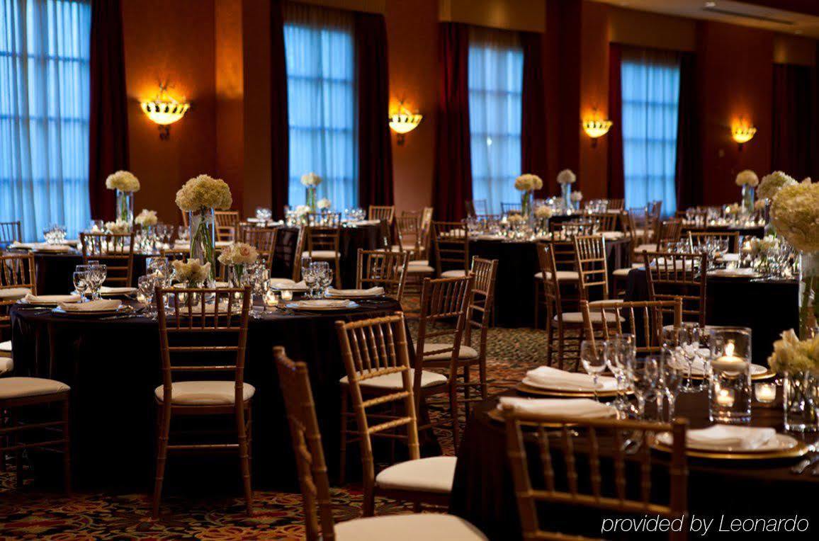 Renaissance Tulsa Hotel & Convention Center Restaurant bilde